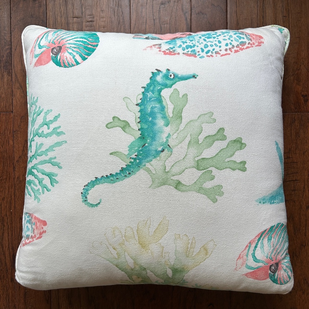 Coastal Theme Living Room Bedroom Accent Pillows Seahorse Shells Zippered TWO